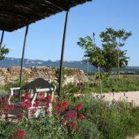 La terrasse avec vue sur les falaises d'Eyzahut